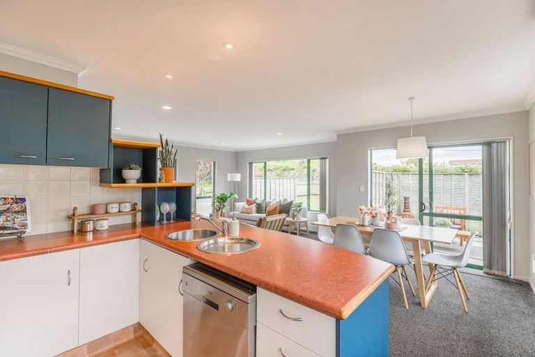 Photo of property in 20a Martin Road, Paraparaumu Beach, Paraparaumu, 5032