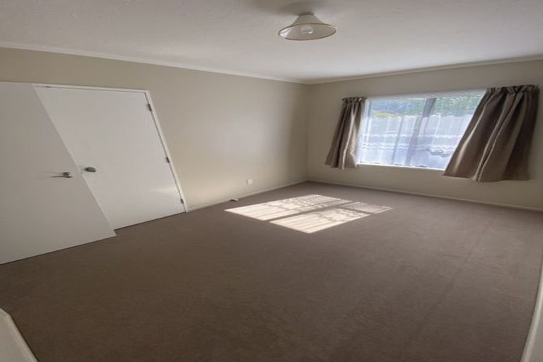 Photo of property in 12 Kennedy Grove, Stokes Valley, Lower Hutt, 5019