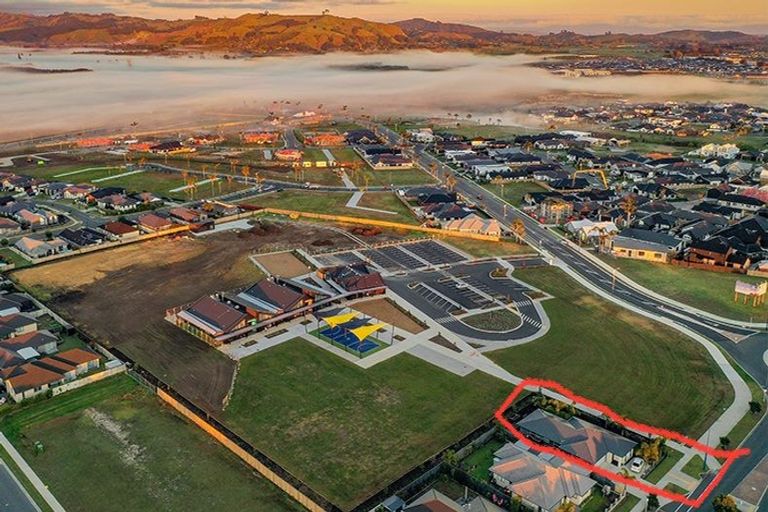 Photo of property in 120 The Boulevard, Papamoa Beach, Papamoa, 3118