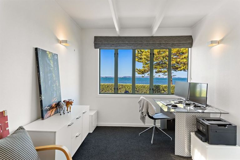 Photo of property in E/5 The Esplanade, Eastern Beach, Auckland, 2012