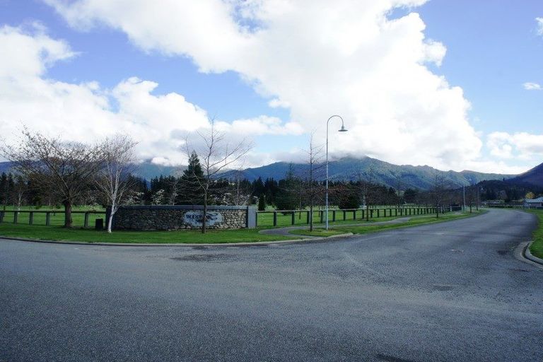 Photo of property in 3 Ewen Place, Hanmer Springs, 7334