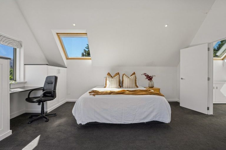 Photo of property in 314 Beacon Point Road, Wanaka, 9305