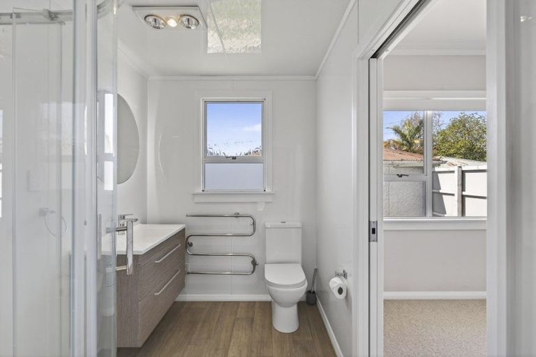 Photo of property in 25 Waimea Street, Westown, New Plymouth, 4310