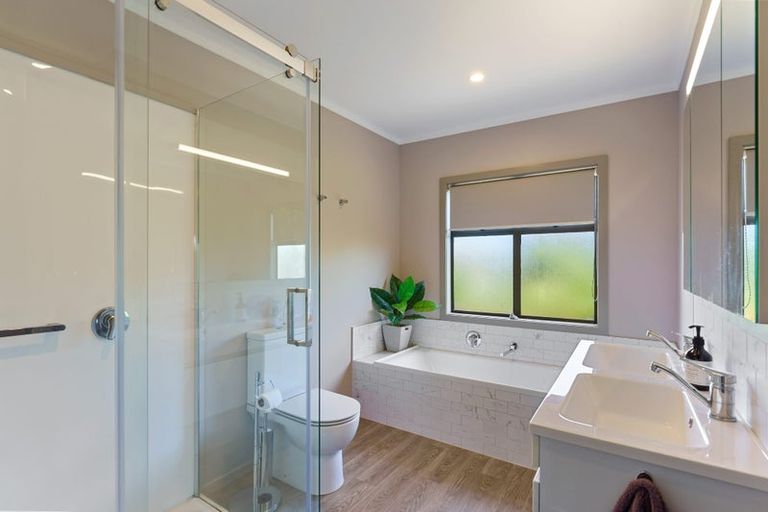 Photo of property in 1 Karaka Street, Otaki Beach, Otaki, 5512