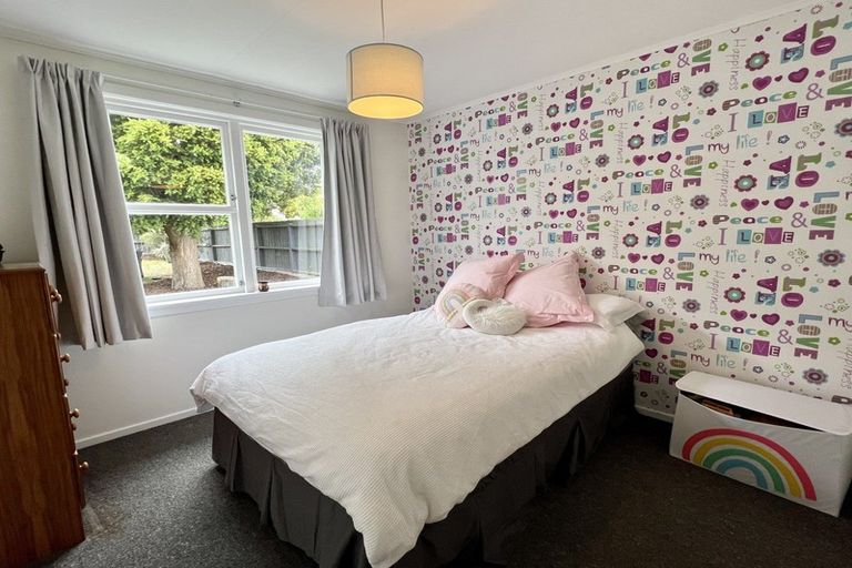 Photo of property in 35 John Street, Otatara, Invercargill, 9879