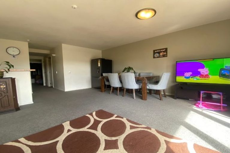 Photo of property in The Grange, 53/92 Bush Road, Albany, Auckland, 0632