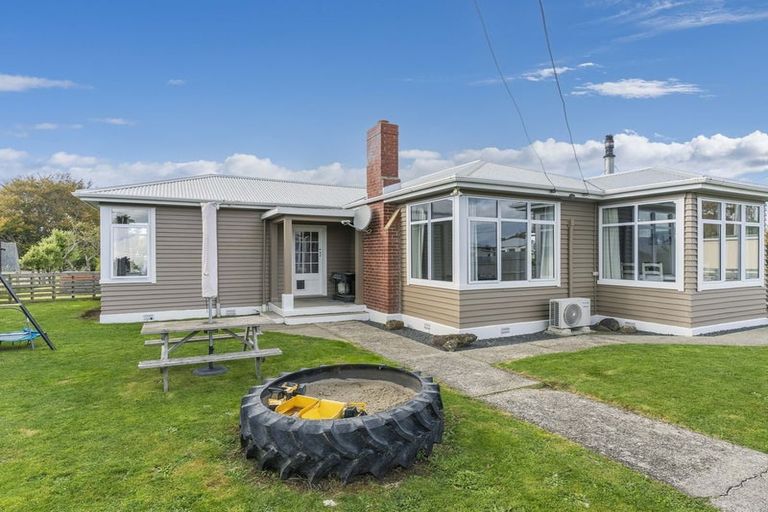Photo of property in 7 Ovenden Street, Owaka, 9535