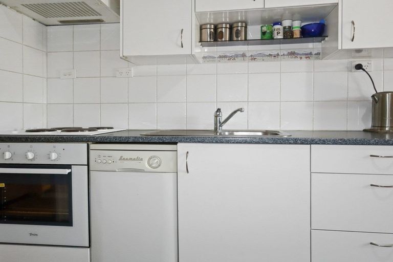 Photo of property in 116 Waikawa Road, Picton, 7220