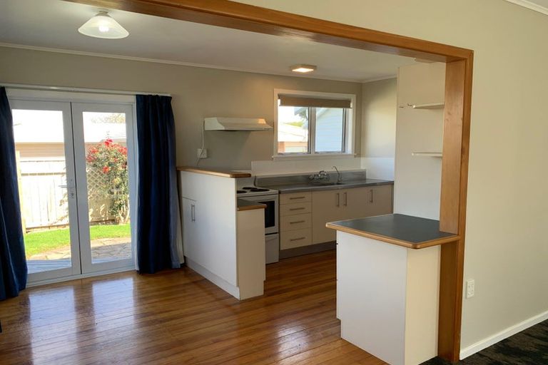 Photo of property in 406 Carrington Street, Upper Vogeltown, New Plymouth, 4310