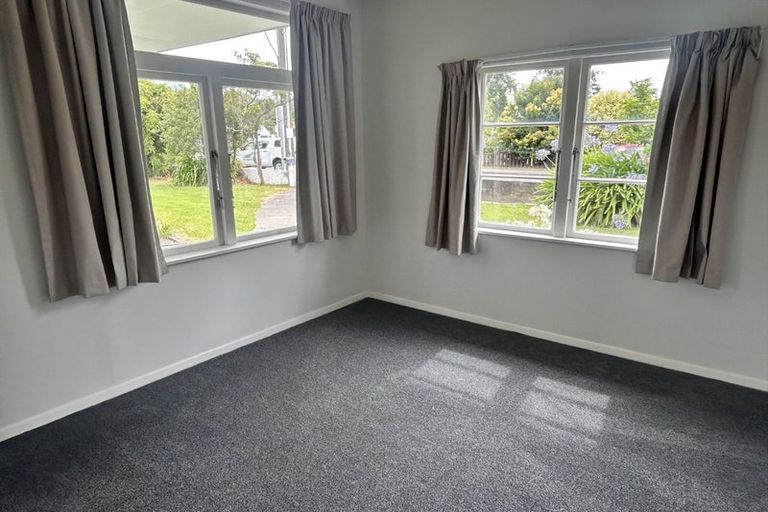 Photo of property in 1 Hariata Street, Otaki, 5512