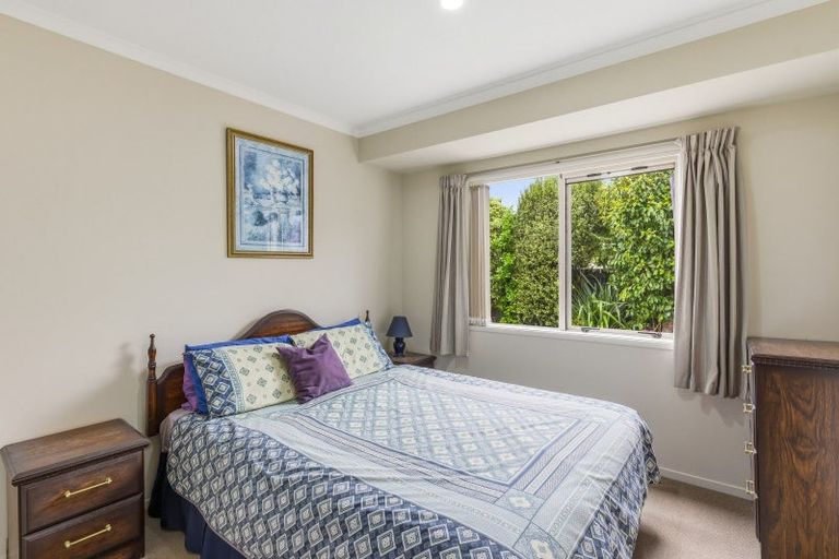 Photo of property in 63 Weraroa Road, Levin, 5510