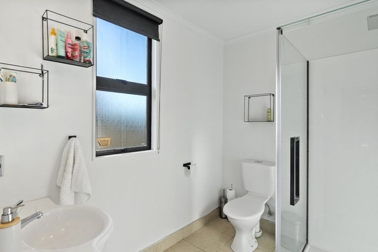 Photo of property in 54 Cairns Crescent, Rototuna, Hamilton, 3210