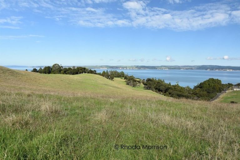 Photo of property in 11 Te Wairoa Lane, Tinopai, 0593