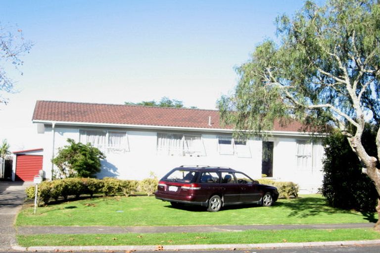 Photo of property in 12 Bedlington Avenue, Manurewa, Auckland, 2102