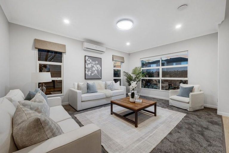 Photo of property in 24 Castlederg Drive, Flat Bush, Auckland, 2019