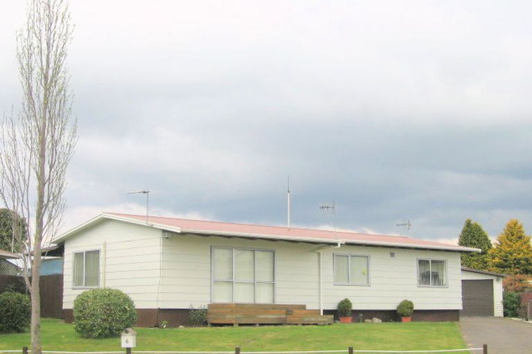 Photo of property in 6 Sequoia Crescent, Owhata, Rotorua, 3010