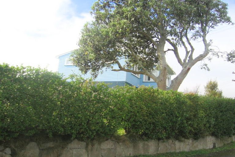 Photo of property in 106 Gear Terrace, Ranui, Porirua, 5024