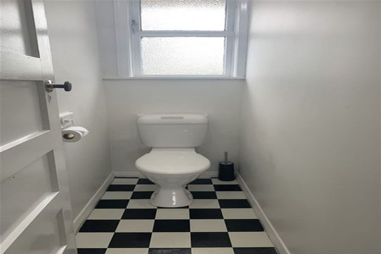 Photo of property in 11 Evatt Street, Bryndwr, Christchurch, 8053