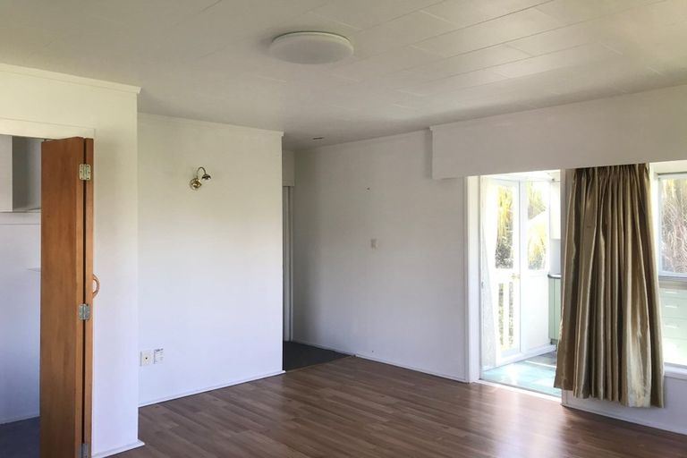 Photo of property in 30 Killarney Avenue, Torbay, Auckland, 0630