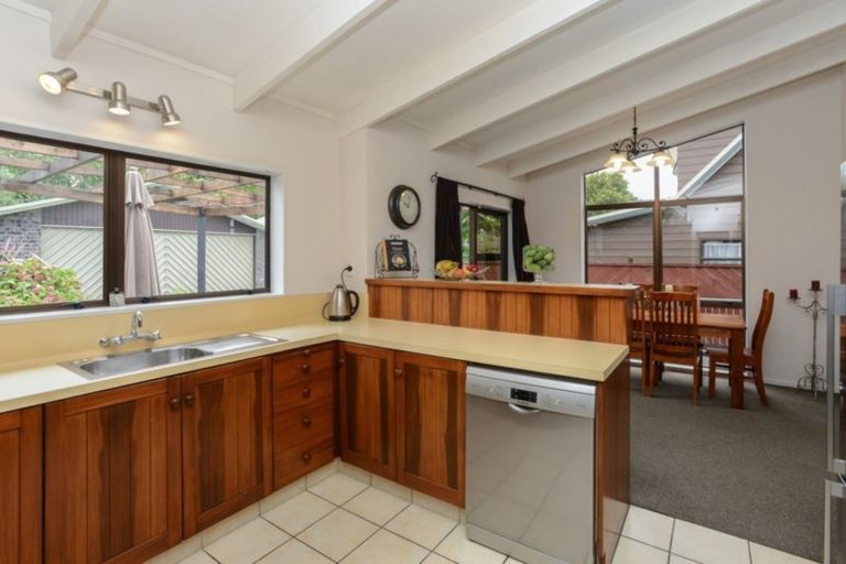 Photo of property in 8 Palmer Place, Parkvale, Hastings, 4122