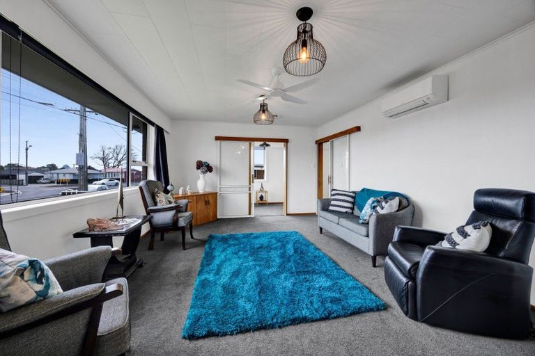 Photo of property in 9 Waimea Street, Westown, New Plymouth, 4310