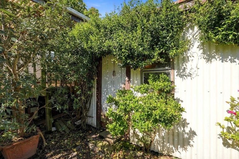 Photo of property in 25 Puriri Street, Helensville, 0800