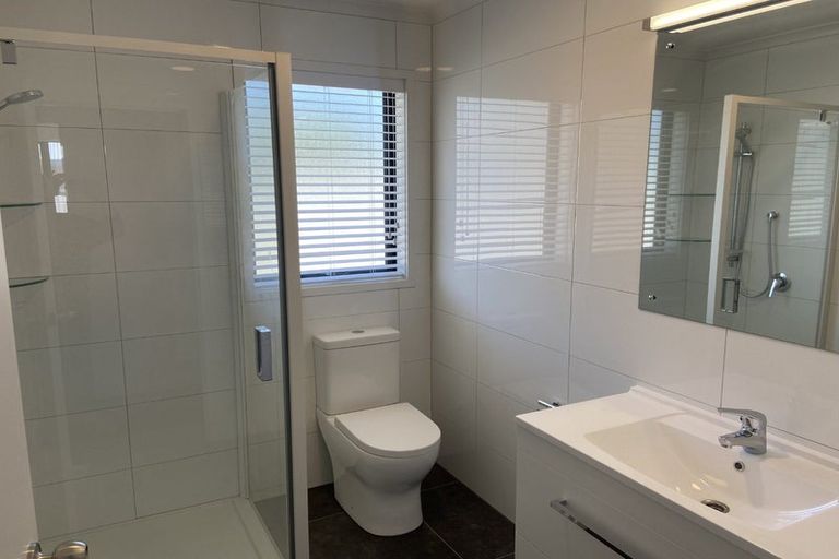 Photo of property in 77 Hillary Crescent, Maraenui, Napier, 4110