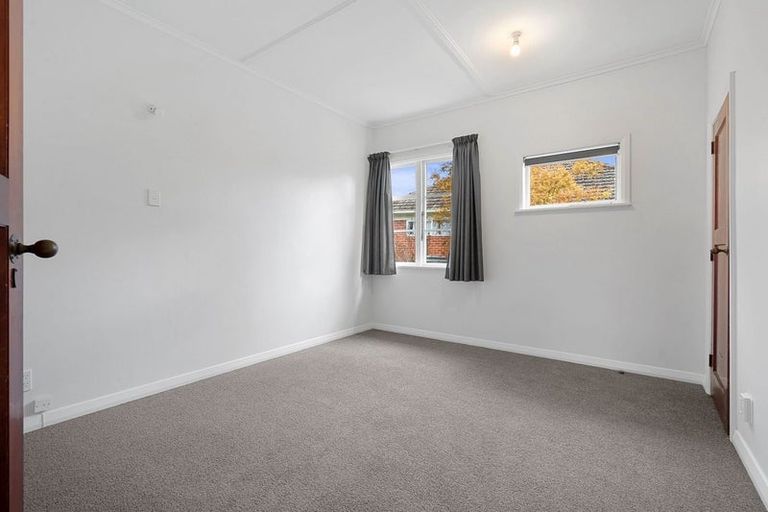 Photo of property in 10 Mcgregor Crescent, Masterton, 5810