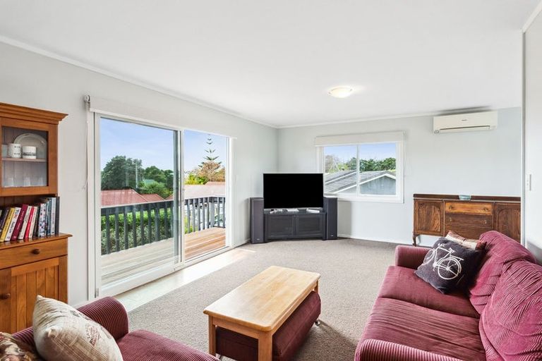 Photo of property in 9 Ross Grove, Paraparaumu, 5032