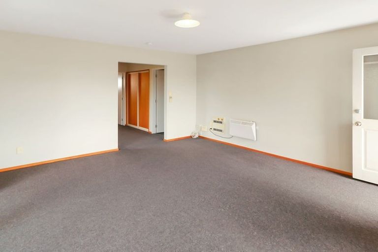 Photo of property in 1/104 Bassett Street, Burwood, Christchurch, 8083