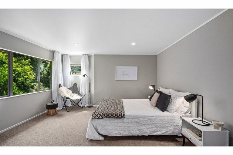Photo of property in 29 Kate Sheppard Avenue, Torbay, Auckland, 0630