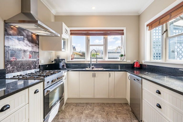 Photo of property in 37 Walters Street, Avalon, Lower Hutt, 5011