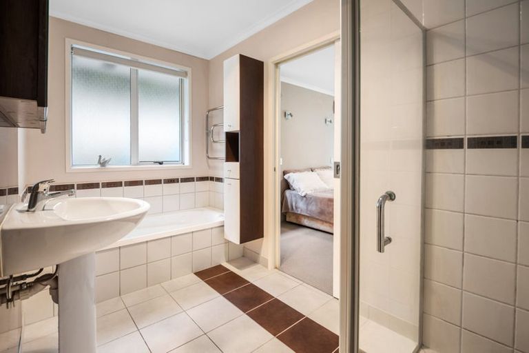 Photo of property in 61 Parkhaven Drive, Rosehill, Papakura, 2113