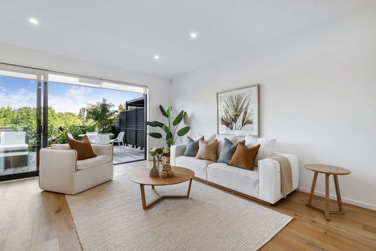 Photo of property in 6 Whetiko Way, Belmont, Auckland, 0622