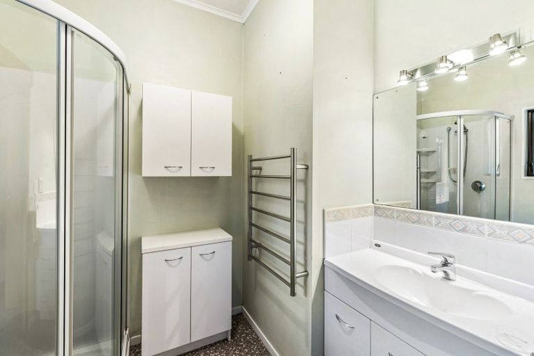 Photo of property in 23 Tennis Court Road, Raumati South, Paraparaumu, 5032