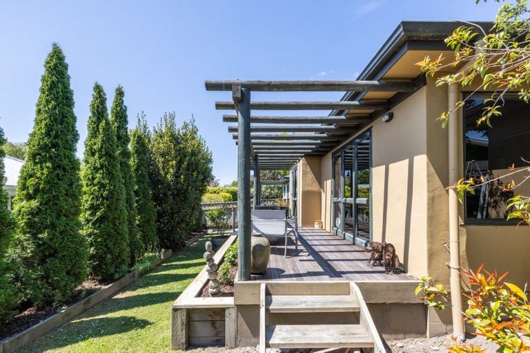 Photo of property in 16a Brookvale Road, Havelock North, 4130