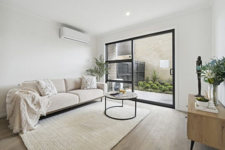 Photo of property in 104 Te Tihi Street, Wiri, 2104