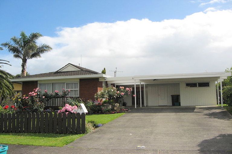 Photo of property in 3 Tulloch Place, Conifer Grove, Takanini, 2112