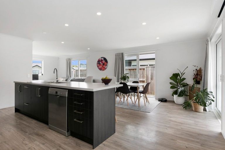 Photo of property in 55 Awataha Crescent, Pyes Pa, Tauranga, 3110