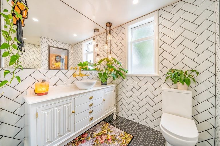 Photo of property in 57 Palmer Crescent, Silverstream, Upper Hutt, 5019