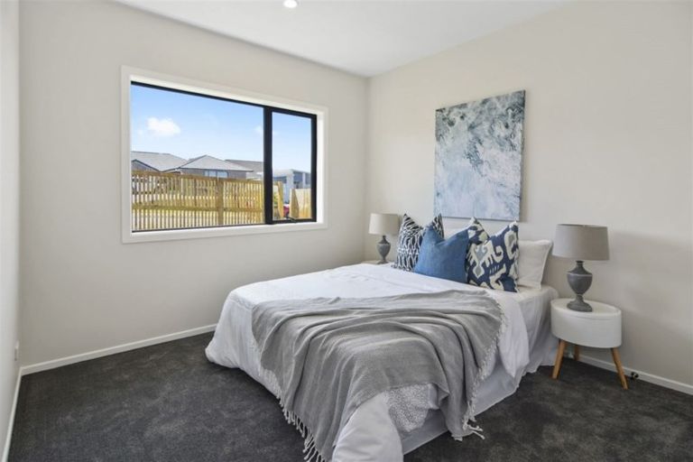 Photo of property in 1 Waikaka Place, Rototuna North, Hamilton, 3210