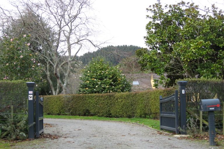 Photo of property in 5 Wi Pere Street, Manakau, Levin, 5573