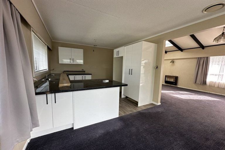 Photo of property in 1/23 Mana Esplanade, Paremata, Porirua, 5026