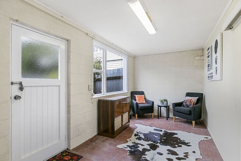 Photo of property in 8 Aplin Terrace, Ngaio, Wellington, 6035