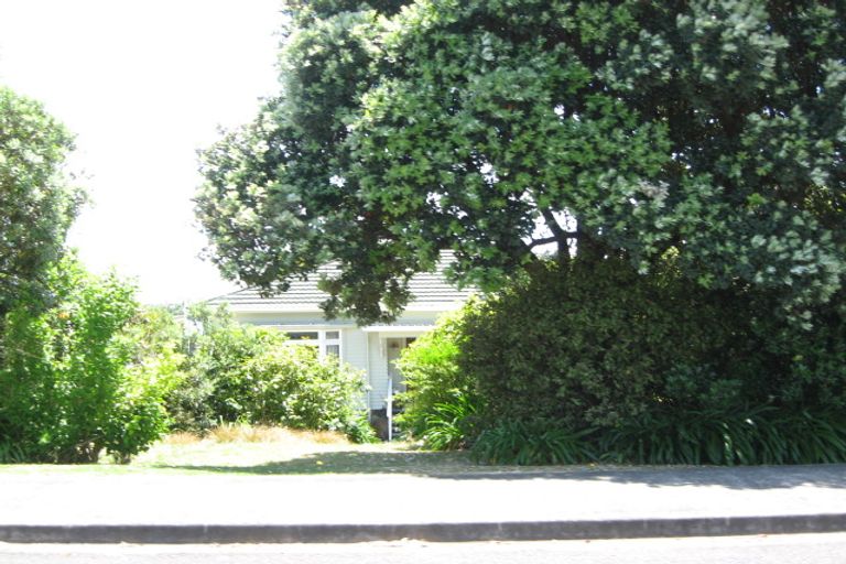 Photo of property in 82 Wharf Road, Clarks Beach, Pukekohe, 2679