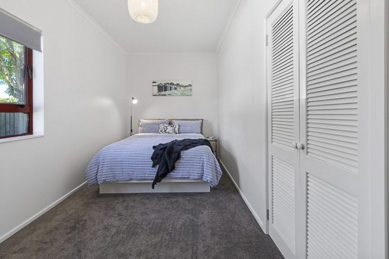 Photo of property in 27 Golf Road, Paraparaumu Beach, Paraparaumu, 5032