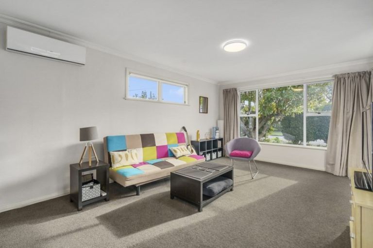 Photo of property in 23 Kent Crescent, Awapuni, Palmerston North, 4412