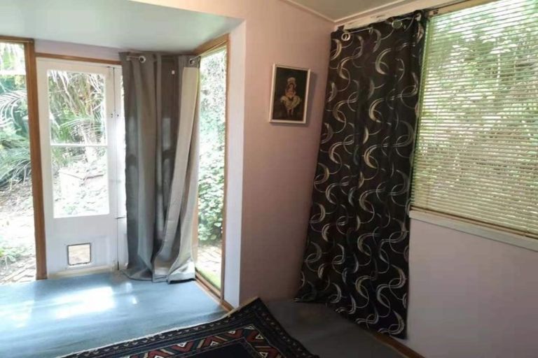 Photo of property in 30 Ocean View Road, Huia, Auckland, 0604