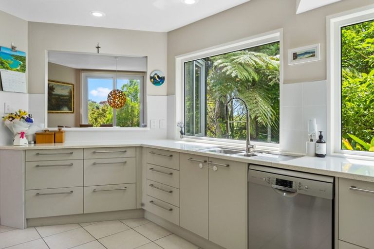 Photo of property in 19 Park Rise, Campbells Bay, Auckland, 0630