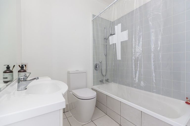 Photo of property in 77 Sidlaw Street, Strathmore Park, Wellington, 6022